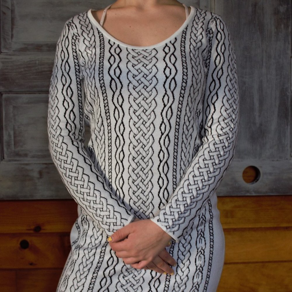 Calvin Klein Small Long Sleeve Stretchy Knit Dress